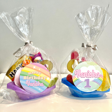 Afbeelding in Gallery-weergave laden, Gepersonaliseerde Regenboog Pastel traktatie snoep bootjes