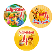 Afbeelding in Gallery-weergave laden, Gepersonaliseerde transparante Winnie de Pooh bekers