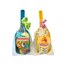 Afbeelding in Gallery-weergave laden, Gepersonaliseerde Winnie de Pooh snoep en popcorn schepjes