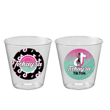 Afbeelding in Gallery-weergave laden, Gepersonaliseerde transparante TikTok bekers