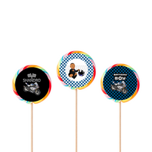 Afbeelding in Gallery-weergave laden, Gepersonaliseerde Motor ronde regenboog lollies
