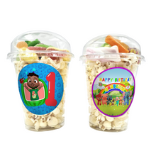 Afbeelding in Gallery-weergave laden, Gepersonaliseerde CoComelon snoep en popcorn bekers