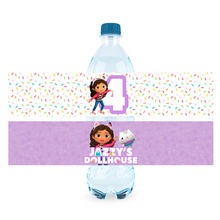 Afbeelding in Gallery-weergave laden, Gepersonaliseerde Gabby's Poppenhuis waterfles labels en stickers