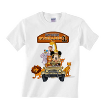 Afbeelding in Gallery-weergave laden, Gepersonaliseerde Mickey Safari T-shirts