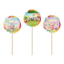 Afbeelding in Gallery-weergave laden, Gepersonaliseerde Labubu ronde regenboog lollies
