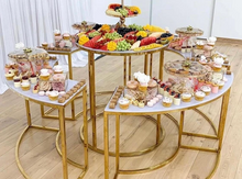Afbeelding in Gallery-weergave laden, Luxe Sweet &amp; Cocktail Table Verhuur
