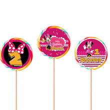 Afbeelding in Gallery-weergave laden, Gepersonaliseerde Minnie Mouse ronde regenboog lollies
